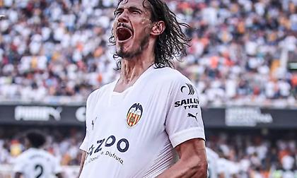 Το ξεχωριστό επίτευγμα του Καβάνι, στο ίδιο «κλαμπ» με τον Χάμες Ροντρίγκες