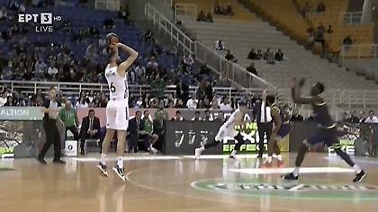 Βάζει και… τρίποντα ο Παπαγιάννης!