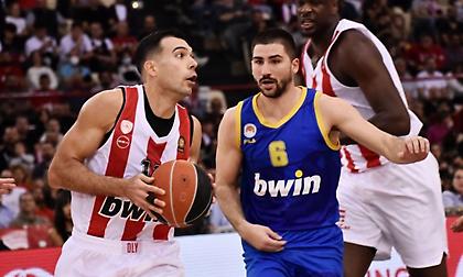 Σλούκας: Δύο νέα ρεκόρ χθες