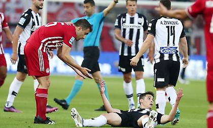 Ντέρμπι απόψε στη Super League, έρχεται εμβόλιμη αγωνιστική στην Premier League