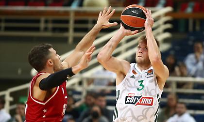 Συνέχισε το ατομικό ο Γουόλτερς, επέστρεψε ο Άντριους