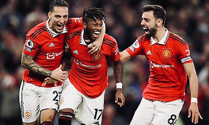 «Κατάπιε» την Τότεναμ η τρομερή Μάντσεστερ Γιουνάιτεντ!