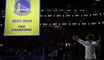 Το 7ο banner των Γουόριορς στην κορυφή του Chase Center