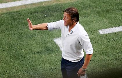 Τσακίρης: «Θα αλλάξει πολλά πρόσωπα στην 11άδα ο Αλμέιδα – Ευκαιρία να μάθουμε αν δίνει ευκαιρίες»