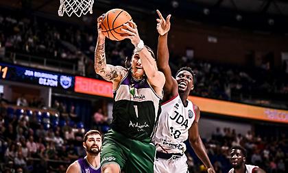 Ασυναγώνιστη Μάλαγα, άνετη και ωραία η Λούντβιγκσμπουργκ