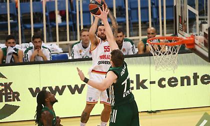 «Φονιάς» Τζέιμς, άφησε με τη… γλύκα Παναθηναϊκό και Γουίλιαμς!