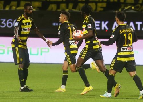 Χωρίς Μαντσίνι, Καμάτσο και Μπράμπετς στη Λεωφόρο ο Άρης