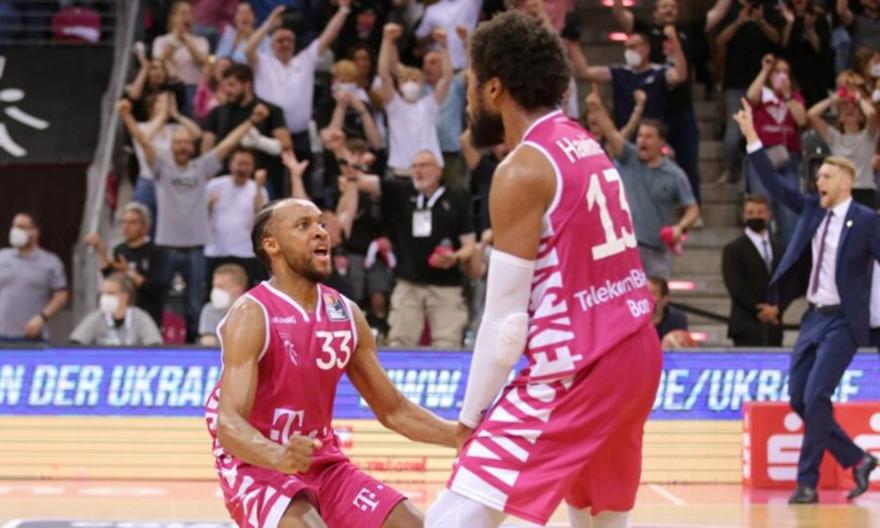 Άνετη νίκη για τη Βόννη πριν την ΑΕΚ