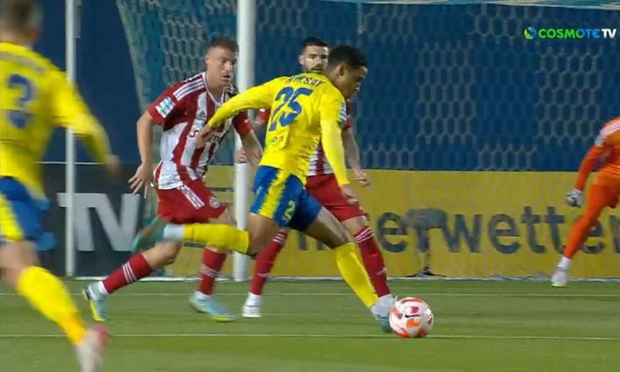 Η πρώτη απειλή του Παναιτωλικού με μακρινό σουτ του Μόρσεϊ