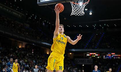 Αγχώθηκε αλλά συνεχίζει αήττητη στη γερμανική λίγκα η Άλμπα