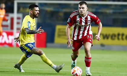 Ο Ντόη βγάζει συνέπεια και ηρεμία στο ξεκίνημα του στην καρδιά της άμυνας του Ολυμπιακού