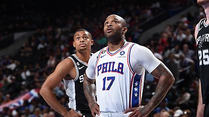 Σίξερς: Έξαλλος ο Πι Τζέι Τάκερ με τους συμπαίκτες του