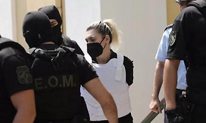 Στην ανακρίτρια η Ρούλα Πισπιρίγκου για τις δολοφονίες της Μαλένας και της Ίριδας