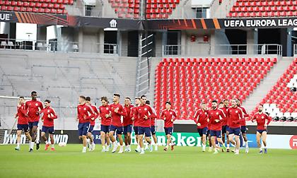 Τα πλάνα του sport-fm.gr από το τελικό μοντάρισμα του Ολυμπιακού ενόψει Φράιμπουργκ