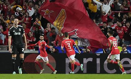 8ος όμιλος: Έστειλε στο Europa(;) τη Γιουβέντους η Μπενφίκα - Διέσυρε τη Μακάμπι η Παρί!