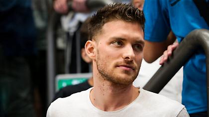 Αποσύρθηκε με δάκρυα στα 34 ο Γκαλ Μέκελ