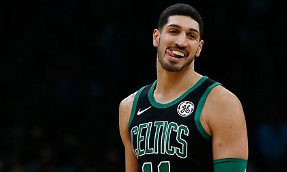 Καντέρ: «Συζήτησα με Ολυμπιακό όταν ήμουν μικρός, καλύτερος από τον Λεμπρόν ο Γιάννης»