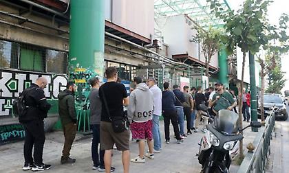 Ουρές στη Λεωφόρο για τα εισιτήρια στο Βόλος-Παναθηναϊκός