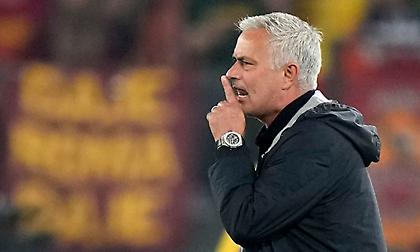 Μουρίνιο: «Δεν μιλάμε για ποδόσφαιρο αλλά για άλλο άθλημα, όταν υπάρχει συνθετικός χλοοτάπητας»