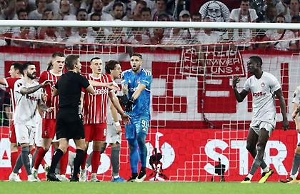 Οι μεγάλες αποκρούσεις του Πασχαλάκη κόντρα στη Φράιμπουργκ