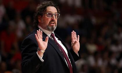 Τρινκιέρι: «Οι παίκτες που έπαιξαν Ευρωμπάσκετ είναι… πεθαμένοι»