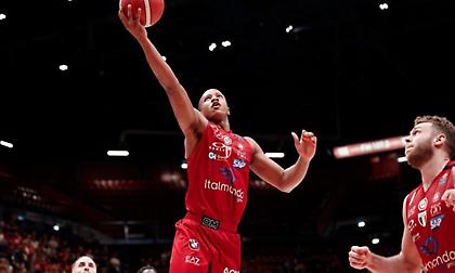 Περίπατος της Αρμάνι Mιλάνο εναντίον της Βερόνα