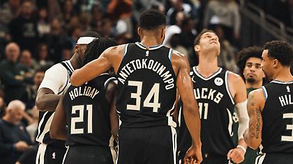 Η εμφάνιση του Γιάννη κόντρα στους Χοκς