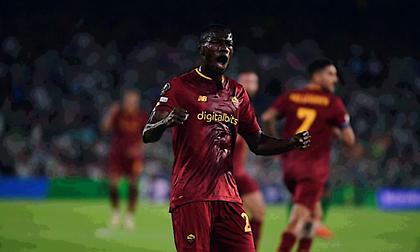 Μετά από κλέψιμο Μαντί Καμαρά η ισοφάριση της Ρόμα κόντρα στη Βερόνα