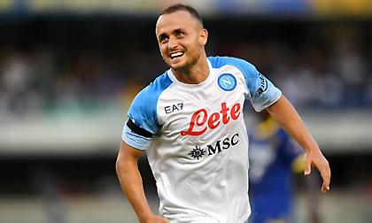 Ανανεώνει το συμβόλαιο του Λόμποτκα η Νάπολι