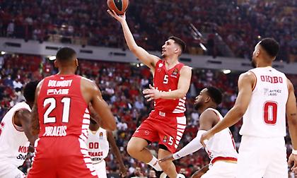 Ολυμπιακός: Ατομικό ο Λαρεντζάκης