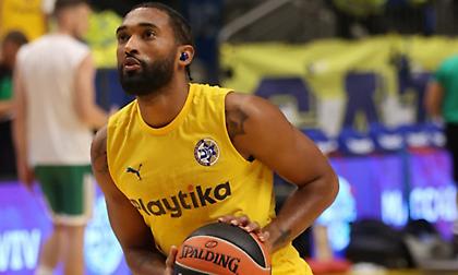 Μακάμπι: Επέστρεψε ο Χίλιαρντ, έξω ο Μάρτιν