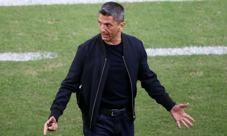 «Μίλησε με Λουτσέσκου η Χαλ»