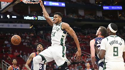 Ασταμάτητος ο Γιάννης, η νέα 30άρα με τους Πίστονς