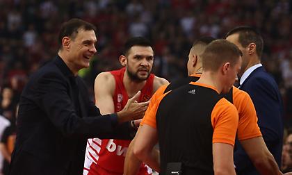 Παπανικολάου: «Γίναμε στατικοί και το πληρώσαμε - Ξεκινάμε από το μηδέν»