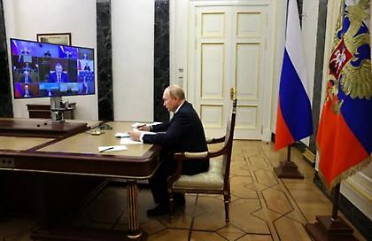 Times: Ποιοι έπεισαν τον Πούτιν να ξεκινήσει τον πόλεμο στην Ουκρανία