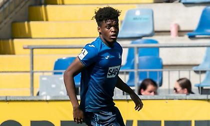 Σοκ στη Χόφενχαϊμ: Διαγνώστηκε με λευχαιμία ο νεαρός Μουαμπά!