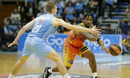 Ζορίστηκε αλλά νίκησε την Μπρεογκάν η Βαλένθια