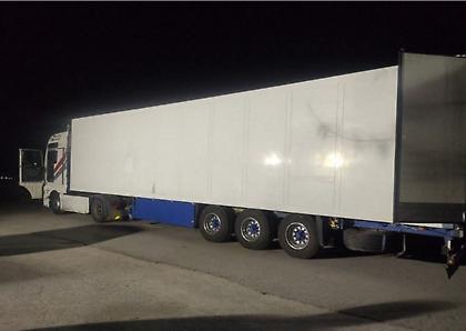 Νταλίκα μετέφερε 14 τόνους λαθραίου καπνού- συνελήφθη ο οδηγός