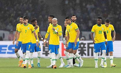 Mε Ντάνιελ Άλβες αλλά χωρίς Φιρμίνο στο Κατάρ η Βραζιλία- Ολόκληρη η αποστολή της «σελεσάο»