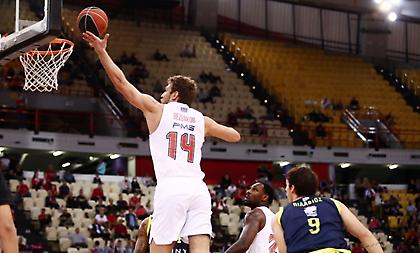 Ολυμπιακός-Παρτίζαν με Βεζένκοφ στο 3.80