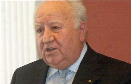 Πέθανε ο σεισμολόγος Βασίλης Παπαζάχος