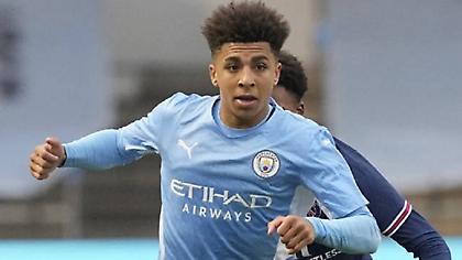 Θέλει να «δέσει» τον Ρίκο Λιούις η Μάντσεστερ Σίτι με νέο συμβόλαιο