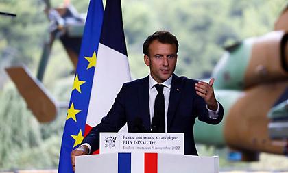 Μακρόν: Χαιρετίζει την επιστροφή της Χερσώνας στην Ουκρανία