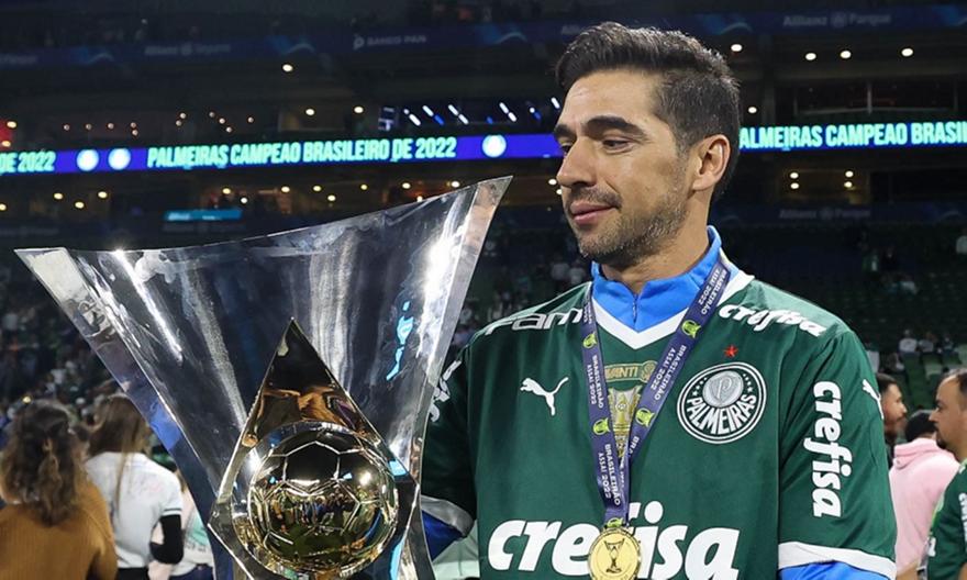 Άμπελ Φερέιρα: Κορυφαίος προπονητής στη Βραζιλία