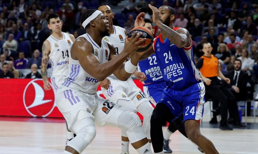 Ρεάλ: Ζημιά στο γόνατο ο Γιαμπουσέλι!