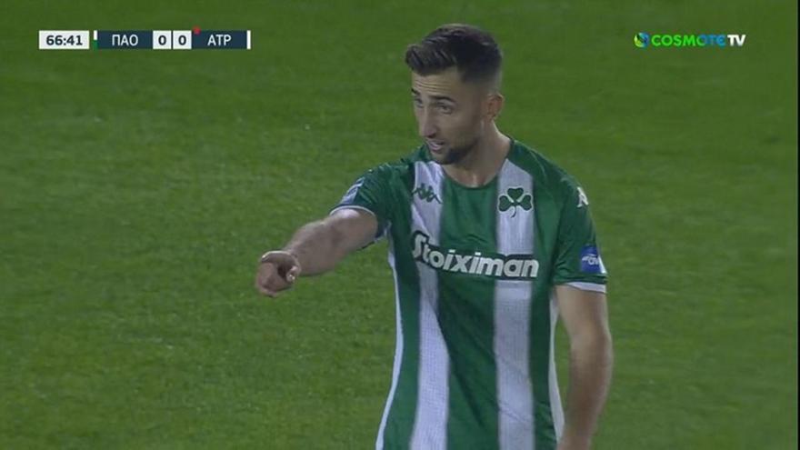 Μακριά το σουτ του Σπόραρ από την μεγάλη περιοχή