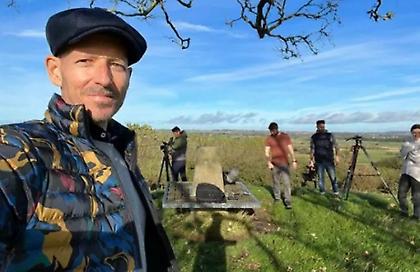 Συγκινεί Βρετανός παρουσιαστής: «Έχω καρκίνο σε τελικό στάδιο - Να ζείτε στο έπακρο την κάθε μέρα»