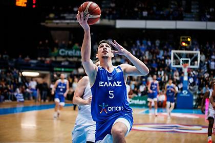 Η φοβερή εμφάνιση του Λαρεντζάκη στη νίκη-πρόκριση της Εθνικής