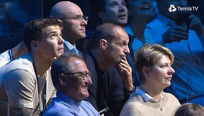 Έφαγε… γιούχα ο Αλέγκρι στο ματς του Τζόκοβιτς με τον Τσιτσιπά στο Τορίνο!