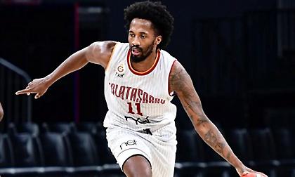 Μετακομίζει στην Καρσίγιακα ο Ανγκόλα!